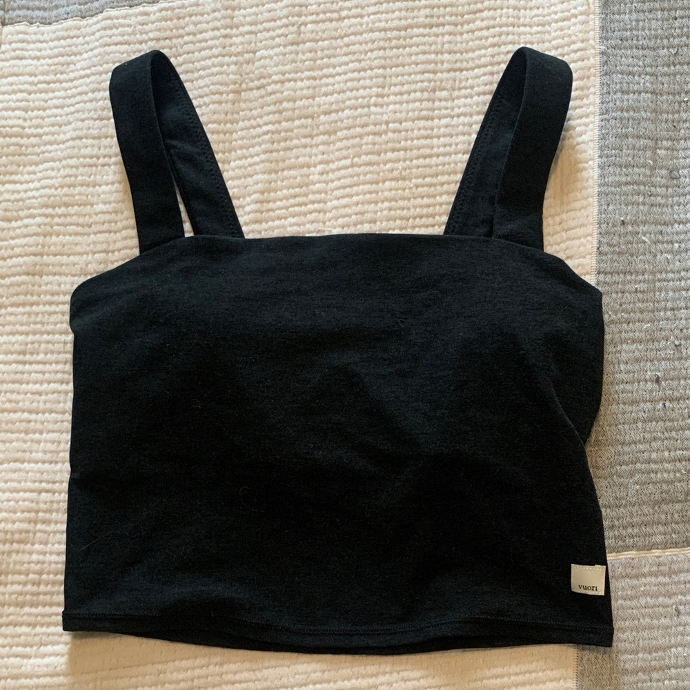 Vuori Elevation Square Neck Crop Top